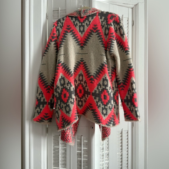 Women's Aztec Patterned Sweater - Coral pink and Gray Cardigan - Picture 2 of 7